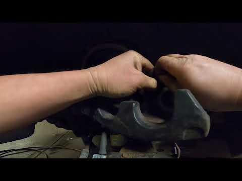 2018 Chevrolet Silverado Front Brake Pads and Rotors Replacement