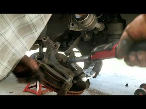 Toyota Highlander Lower Ball joint Replacement