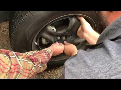 How to Change the Brake Pads on a 2014 Toyota RAV4