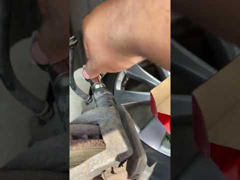 Mitsubishi Outlander Sport 2015_ Brake Pads Replacement #duralast #huskytools