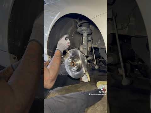 How to Replace Rear Brake Pads & Rotors on a 2014-2016 Kia Cadenza (Trim: Base)