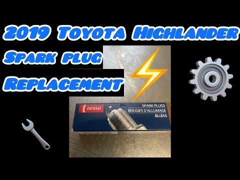 2019 Toyota Highlander spark plug replacement