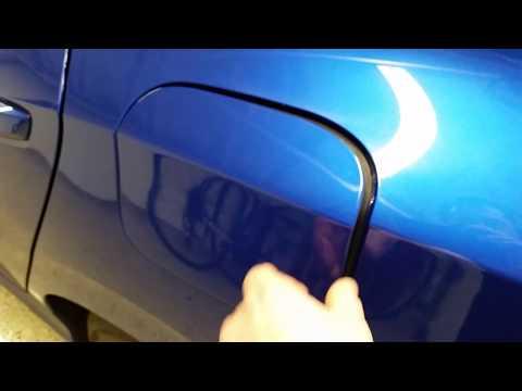 2016, 2017, 2018 &amp; 2019 Honda Civic - How To Open Gas Filler Access Door