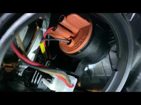 How to Replace Front Turn Signal Bulbs on a 2017-2024 Kia Niro (Wheel-Well Access) (Trim: Plug-In Hybrid EX)