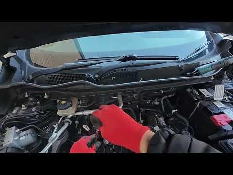 How to Replace Spark Plugs on a 2018 Honda CR‑V 2.4L Engine