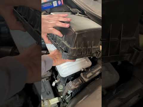 How to replace engine air filter of 2015 Toyota Camry.