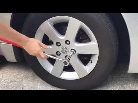 Nissan Altima Front Brake Pads Replacement (2007 - 2012)