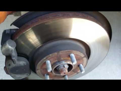 FORD ESCAPE 2013 FRONT BRAKE PADS REPLACEMENT