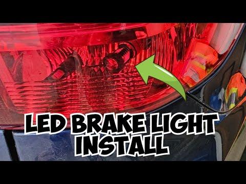 How To Replace Brake Lights With Auxito LED Bulbs On A 2018 Nissan Pathfinder