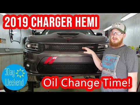 How to change the oil in a Dodge Charger with the 5.7 Hemi V8