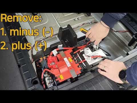 How to Replace and Register the Battery on a 2011-2024 BMW X3 (AGM, F25) (Engine: Inline 4 2.0L)