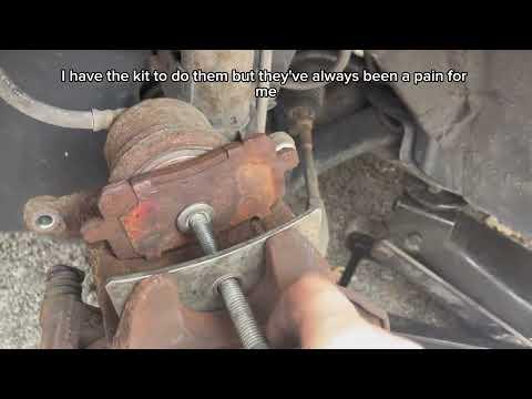 2007 Toyota Corolla Front Brake Pad Replacement