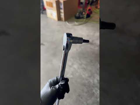 2016 Mercedes glc 300 rear brakes and rotors part 1