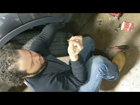 How to Replace Front Turn Signal Bulbs on a 2013-2022 Ford Escape (Step-by-Step) (Trim: Titanium)