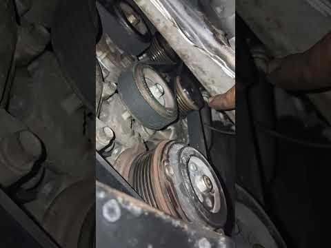 2016 Mitsubishi Outlander serpentine belt #nrsolutions #automobile