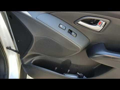 How to Remove 2010-2015 Hyundai Tucson Door Panel.