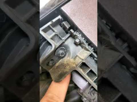 2017 Buick Envision Headlight bulbs replacement