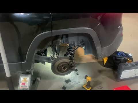 2018 Jeep Cherokee Rear Pads &amp; Rotors