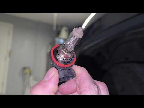 Jeep Grand Cherokee 2016 Headlight Bulb Replacement