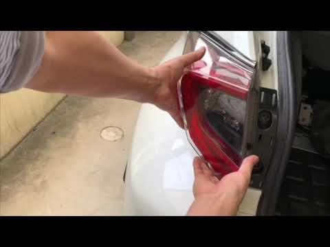 C-HR: How to Remove the Outer Tail Light