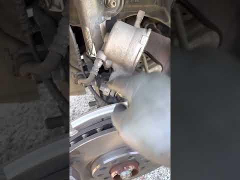 2016 Jeep renegade Front Brakes &amp; Rotors￼