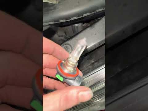 How to Replace Both Headlight Bulbs on a 2015 Nissan Rogue