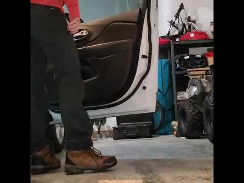 replacing a jeep cherokee 2016 sideview mirror