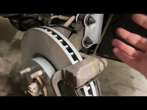 How to Replace Front Struts on a 2010-2015 Hyundai Tucson