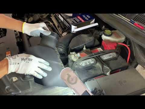 2019 Ford Explorer air filter replacement
