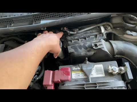 How to replace a MAF (Mass Airflow Sensor) - 2016 Nissan Sentra