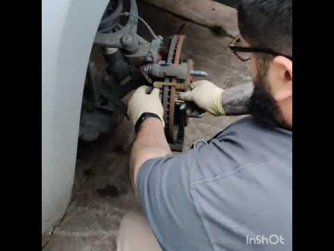 2012 GMC Sierra Front Brake Pad Replacement