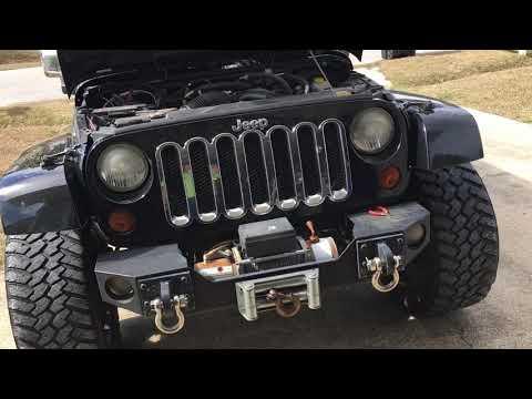 How to Replace Headlight Bulb on Jeep JK Wrangler 2008 (2007-2012)