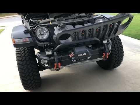 How to Replace Both Headlight Bulbs on a 2020-2024 Jeep Gladiator (H13/9008) (Trim: Willys)