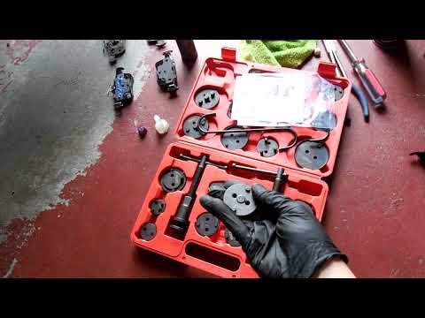 2018 Ford Edge Sport Rear Brake Pad Replacement at 60K Miles