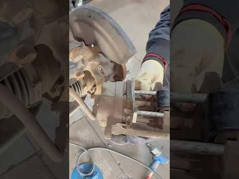 2017 Subaru Outback Front Brake Pads Replacement #brakesystems