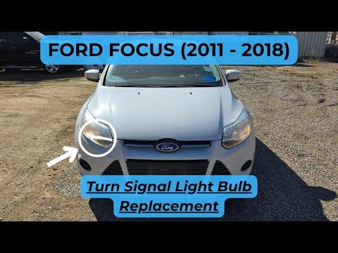 Ford Focus - FRONT TURN SIGNAL LIGHT BULB REPLACEMENT / REMOVAL (2011 - 2018)