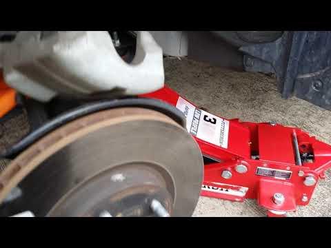 NISSAN ROGUE 2017 FRONT BRAKE PADS REPLACEMENT