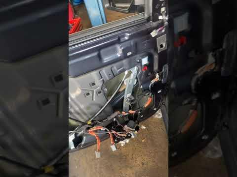 2015 Jeep Patriot front window regulator