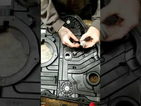 Hyundai Tucson Rear Window Regulator Spool Sprocket Drum Replacement