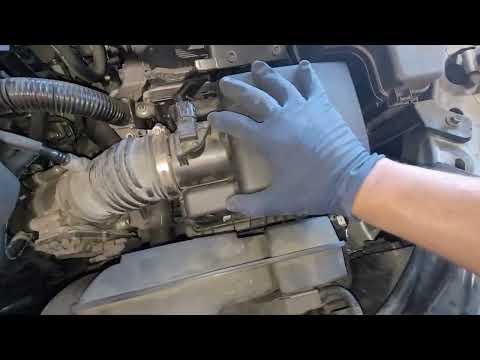 How to Replace the Engine Air Filter on a 2012-2018 Mazda 3 (DIY Guide) (Engine: Inline 4 2.5L)