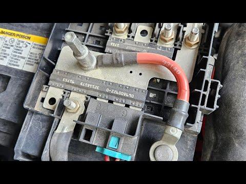 Unedited - 2019 GMC Sierra 1500 8 Cylinder Battery Replacement #batteryreplacement #mechanic