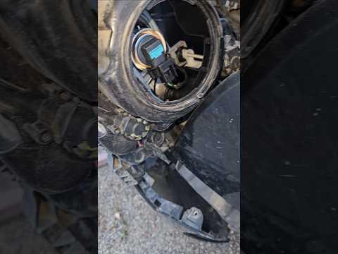 How to Replace Front Turn Signal Bulbs on a 2010-2016 Cadillac SRX