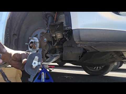 14 FORD FOCUS FRONT BRAKE PADS AND ROTORS REPLACEMENT