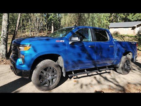 How to change front turn signal, marker light bulb 2018-2024 GM trucks (Denali, Sierra, Silverado)