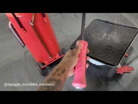 2016 Jeep cherokee 2.4l radiator hose replacement 