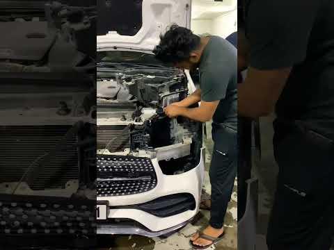 How to Replace the Front Turn Signal Bulb on a 2016-2020 Mercedes-Benz GLC300