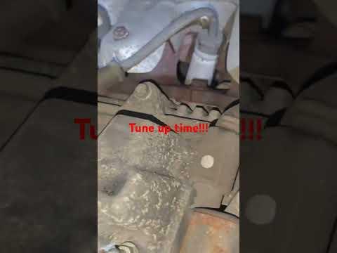 2017 Chevrolet Tahoe how to replace ignition coils and spark plugs #chevrolet #liftedchevy