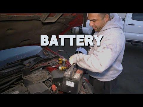 How to Remove Replace and Install a Battery - 2013 Honda Accord