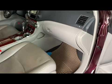 Replace cabin air filter Toyota Highlander 2013 V6 (and most Toyotas)