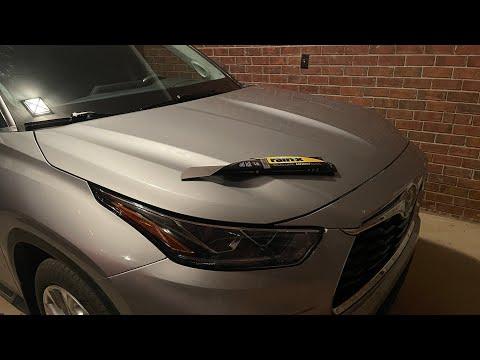 How to Replace Front Windshield Wiper Blades on a 2020-2025 Toyota Highlander